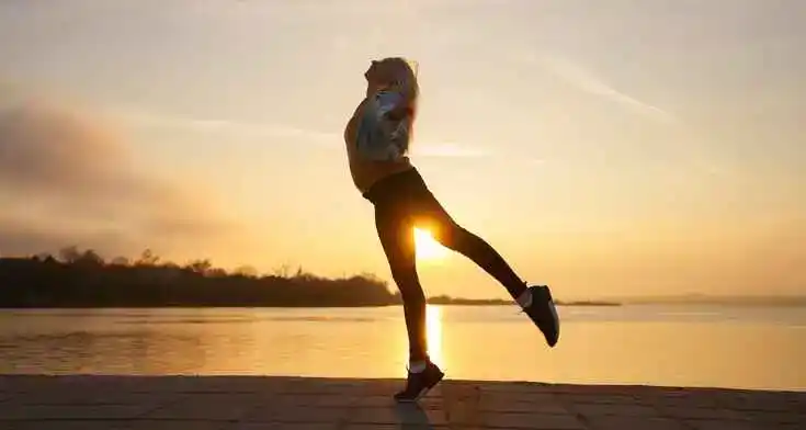 Sport bei Sonnenuntergang und weitere Tipps